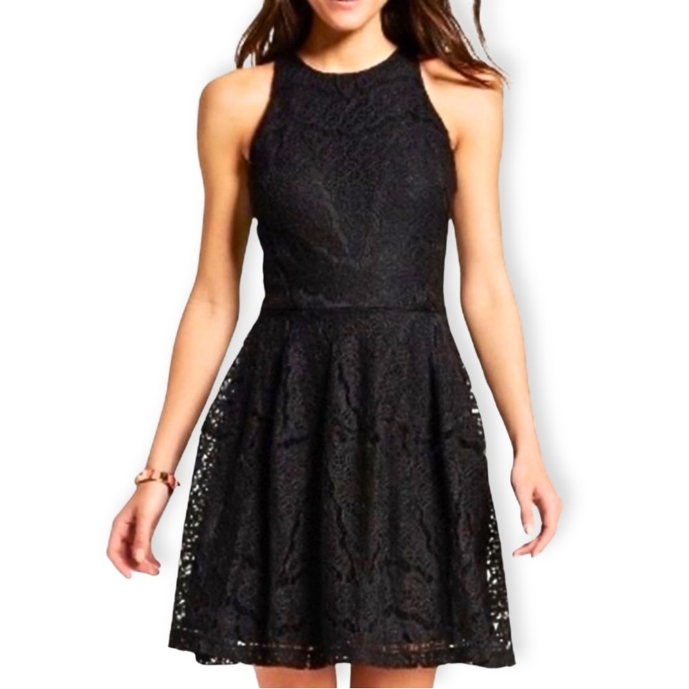 MOSSIMO COCKTAIL MINI DRESS Black Halter Crochet Lace Flowy Fit and Flare SZ L